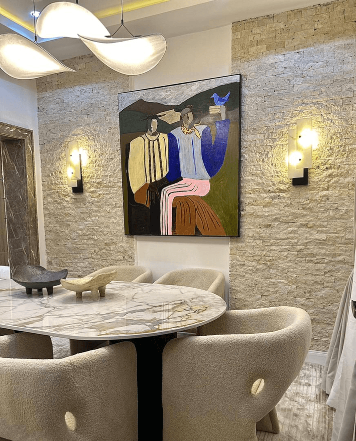 Sophisticated dining room arrangement